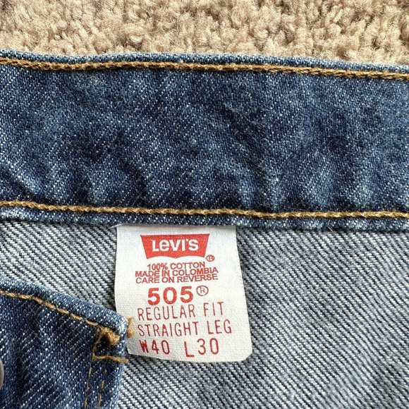 Levi 505 Shorts Mens 38x9 Vintage Blue Medium Wash Denim Cut Off - Picture 4 of 12